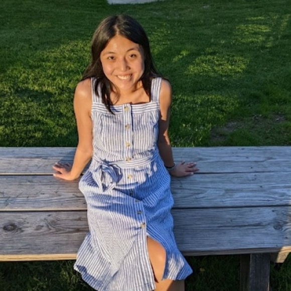 Meet your Posher, Gabi - Picture 1 of 1